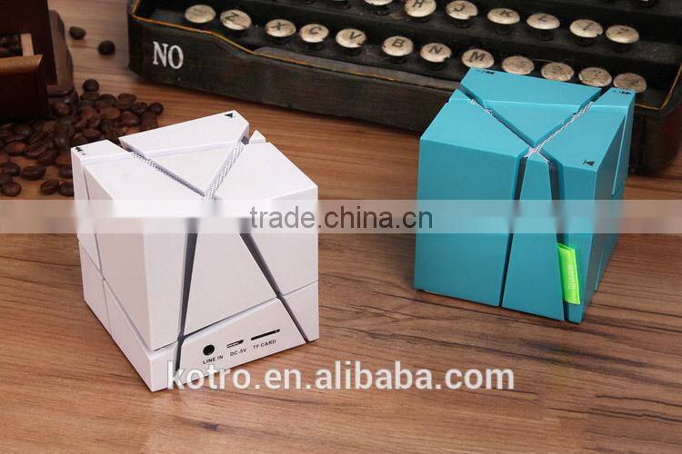 Unique Promotional Gift Qnoe AUX 2 Bass Speaker TF card FM Radio MIC Handsfree LED Speaker 3W Square LED Bluetooth Speaker