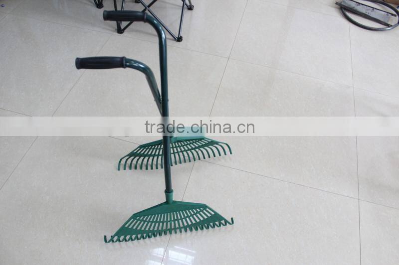 Long Handle Garden Plastic Leaf Grabber