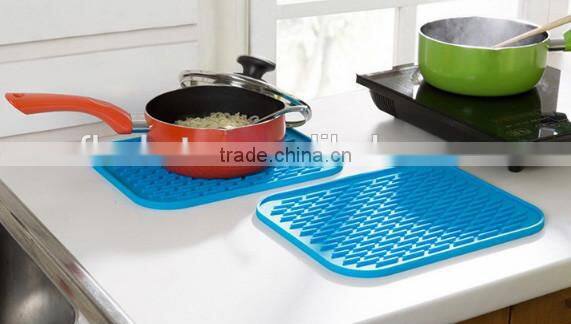 Multifunctional silicone pot holder tableware holder