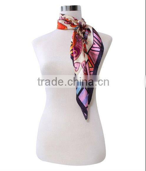 Fashion Printed Silk Square Foulard or Print Silk Scarf