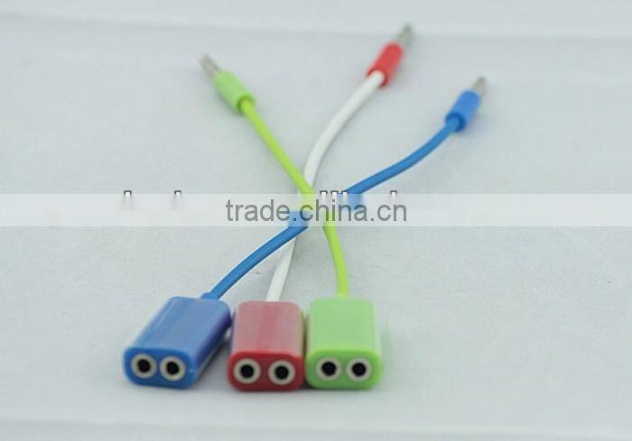 3.5mm 1 to 2 Audio earphone splitter stand for iPod iPhone 4G 3G