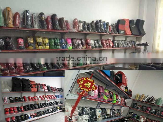 2016 Fashion UFC MMA Gloves Wining Sports Grappling Twins Fighting Training Grant Kickboxing Sparring Gloves winning gloves