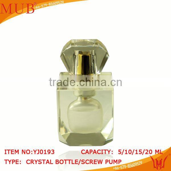 TOP10 OEM FACTORY New Design hot sale crystal love perfume bottle 20ML
