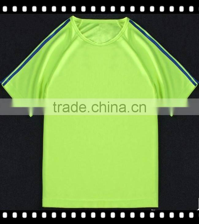 Mens Sport Gym Training T shirt Tops Dry Fit Comfortable Cool Shirt