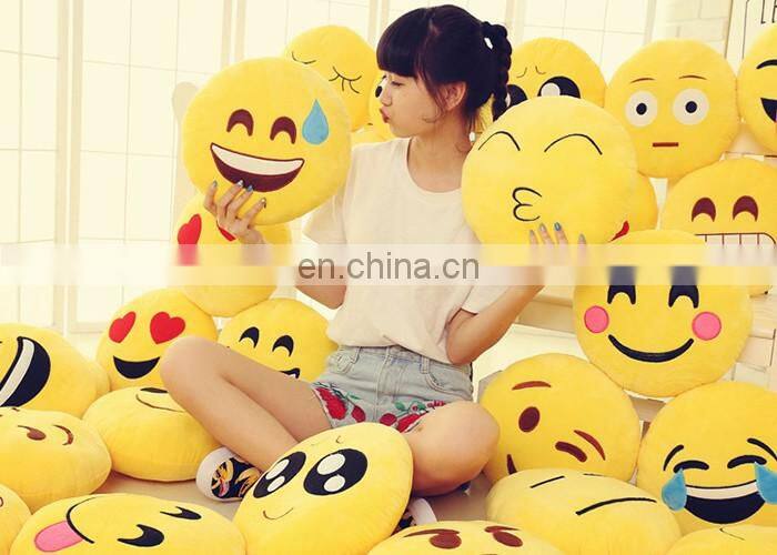 OEM Service Emoji Emoticon Yellow Round Cushion Soft Toys Pillow Plush