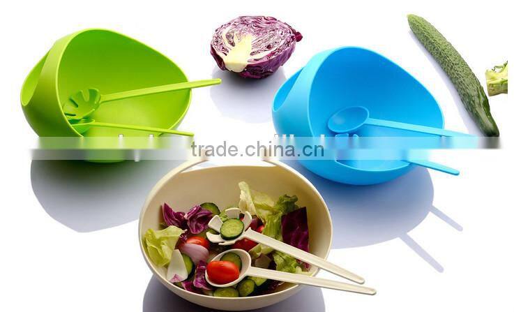 2015 New Style Colorful Food Grade Plastic Material Convenient Salad Bowl With Fork & Spoon Set Kitchen Tools Gooder Helper
