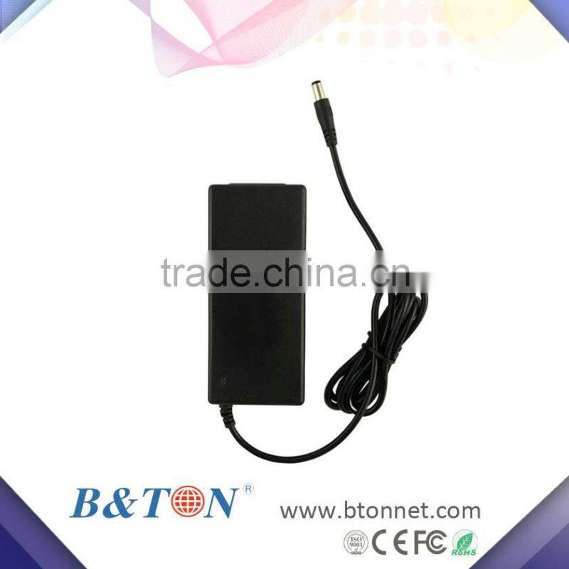 uninversal 12V 4A power adapter