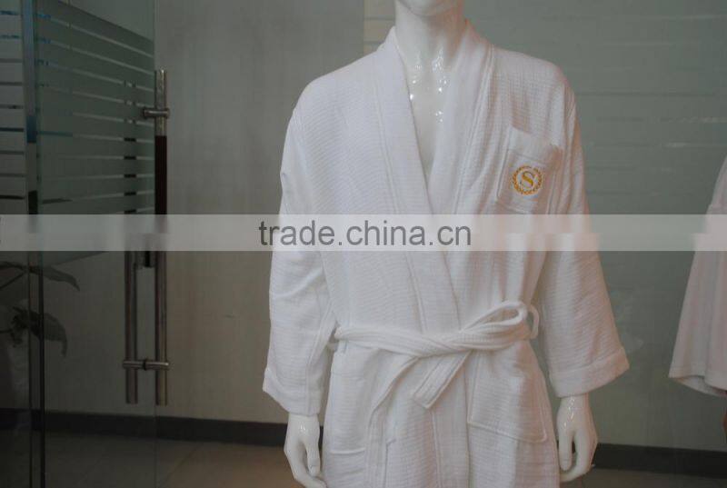 Cotton Waffle Velour Bathrobe Fancy Warm Sleepwear Hot Sale Hotel Bath Robe With Embroidery
