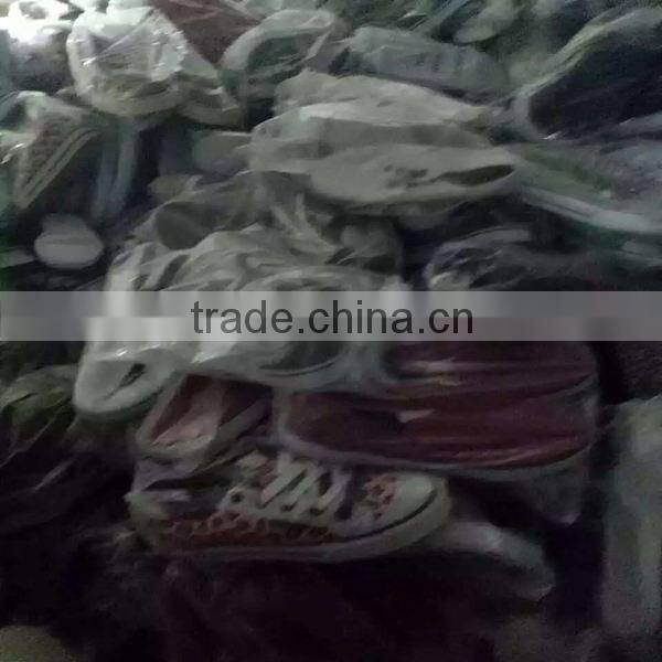 Trade Assurance Wholesale stock low price men canvas shoes high quality $1.5 dollar shoes