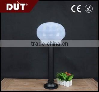 zhongshan supplier environmental friendly garden acrylic plastic fence lamp