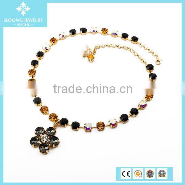2015 New Fashion Famous Brand Charm Necklace with Flower Pendant