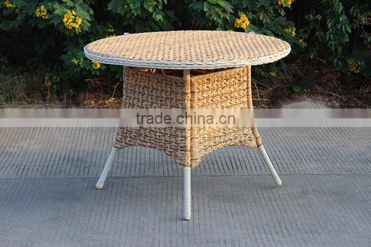 Outdoor Furniture Chrysanthemum Weaving Dining Table And Chairs