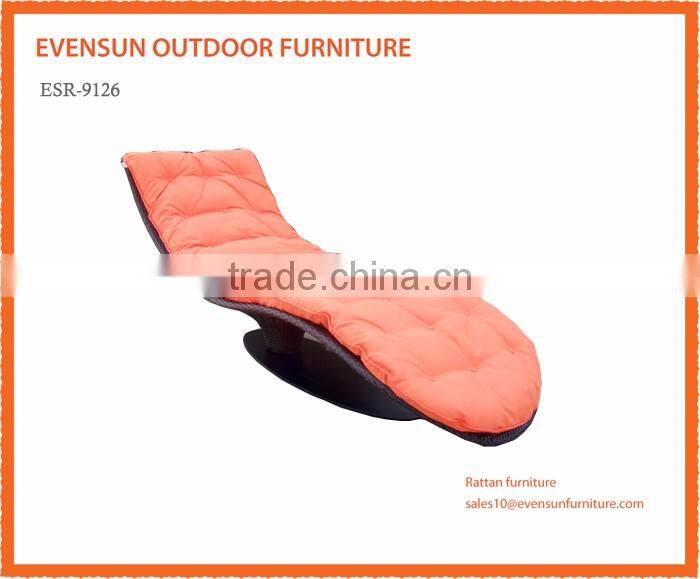 High Quality White PE Rattan Outdoor Beach Sun Loungers DAYBED