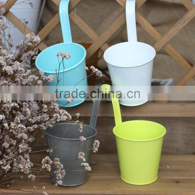 Assorted Color Decorative Metal Iron Flower Pot Hanging Balcony Garden Planter