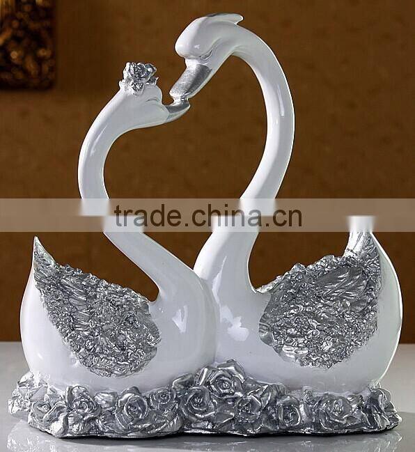 Golden resin couple swan decorative figurines