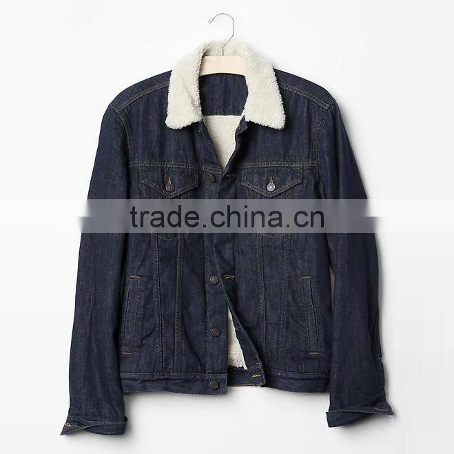 man denim winter jacket with pocket and fur collar with good quality