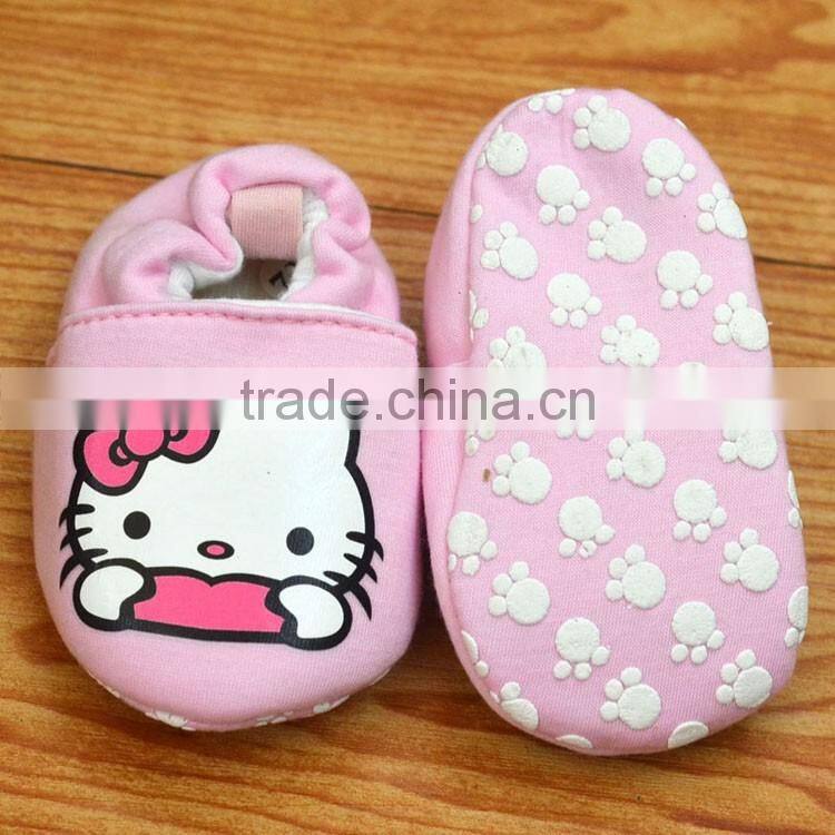 Stylish Kitty printed Baby booties