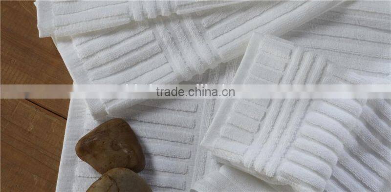 Superior 100% Cotton Piano Key Jacquard Terry Bath Towel