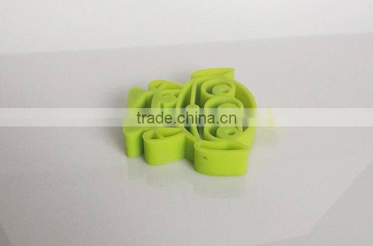 2015 Particular small silicone keychains/ charms pendants/ Pierced pendants