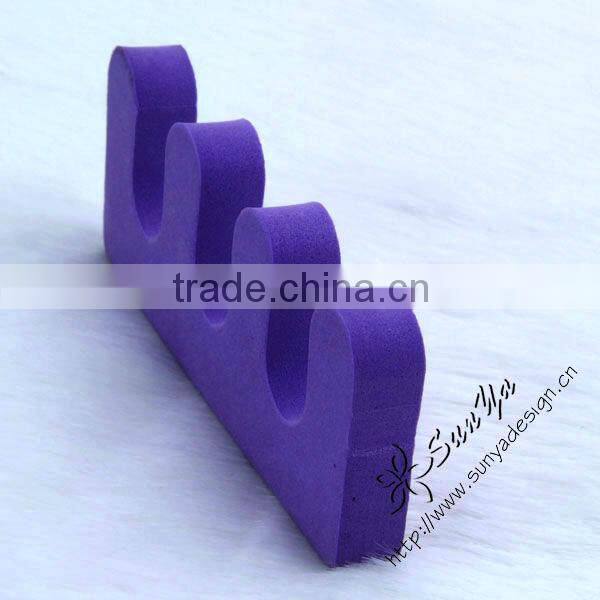 Toe separators color separator