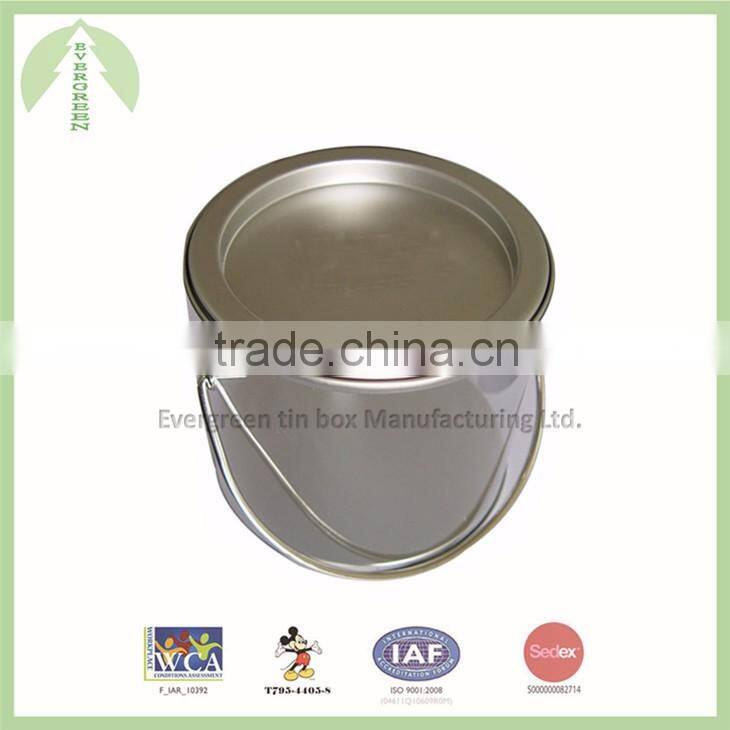 PVC body 10.0*9.0 cm round shape with handle and lift-off lid tin boxes manufacturing