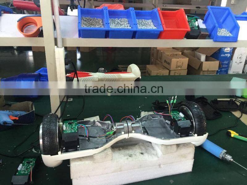 Two Wheels Smart Self Balancing Scooters Drifting Board with bluetooth speakers