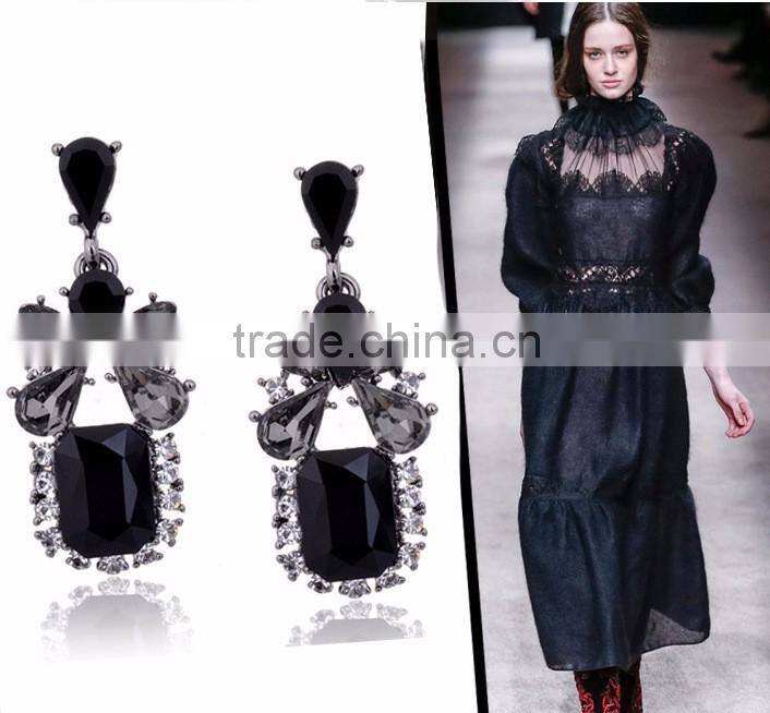 2016 newest designs wholesale square crystal drop earrings