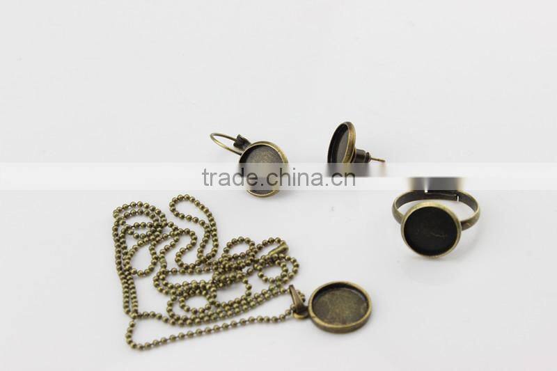 Earring Setting White Gold Cabochon Earring Setting 12mm Pad