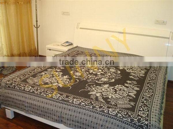 2015 unique style hotsale healthy travel pillow and blanket