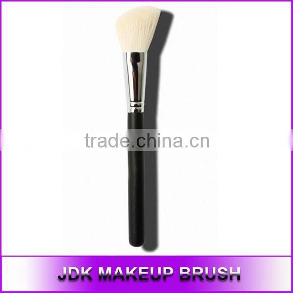 Wood handle material Copper Make Up Brush, 100% Goat hair Blush Brush, White Angled goat hair Powder brush
