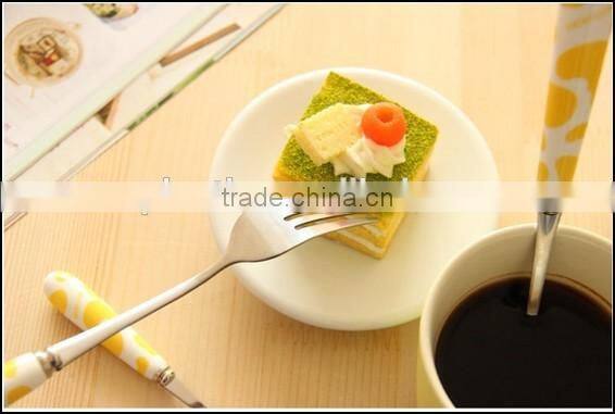 2015 hot sell food grade plastic handle stailess steel spoon supplier in China,food grade plastic kitchen supplier