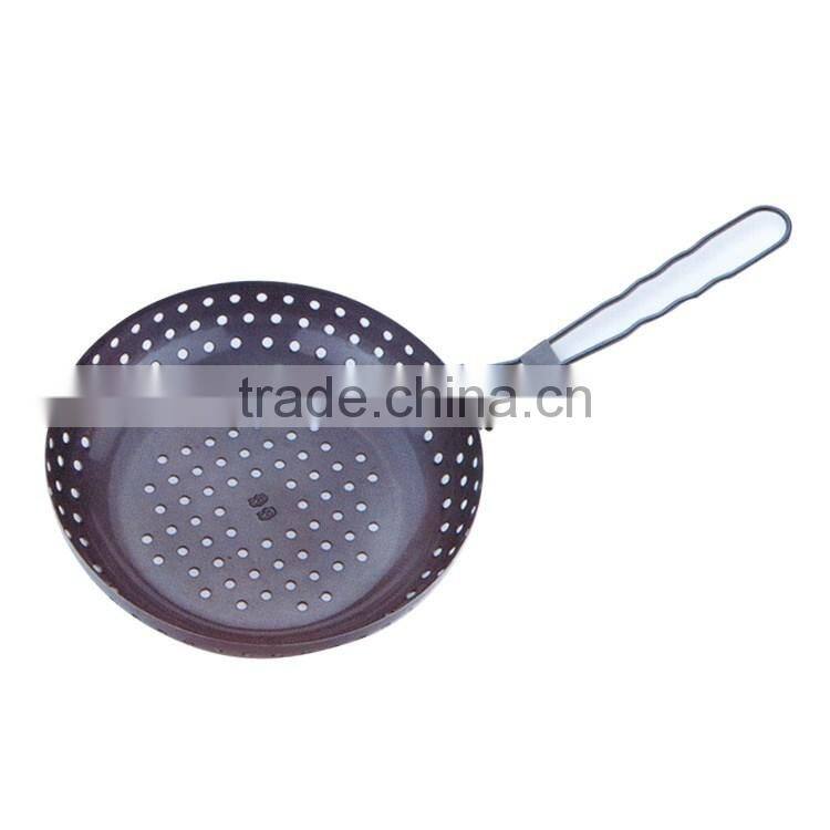 bbq non-stick shaker pan with metal handle