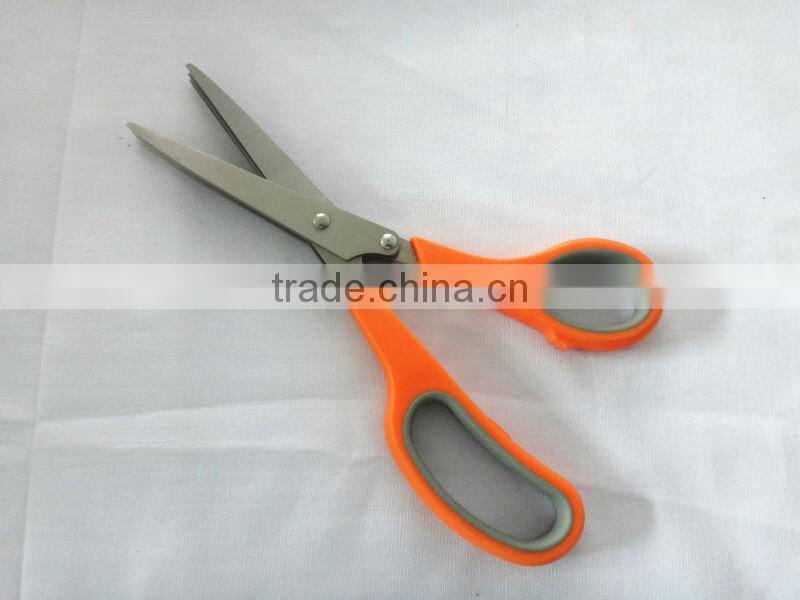 3 blades scissors