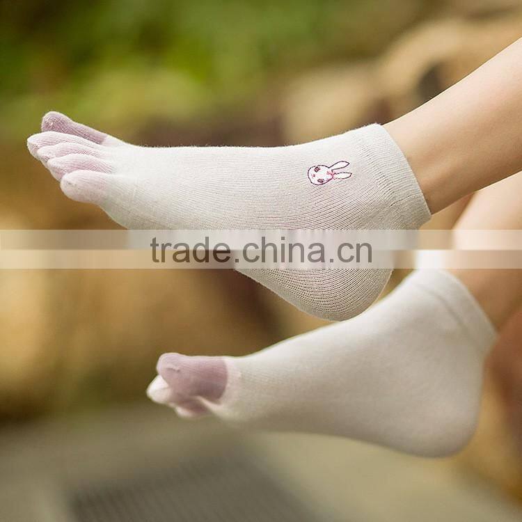 Spell color cotton toe socks toe socks female rabbit yoga socks massage