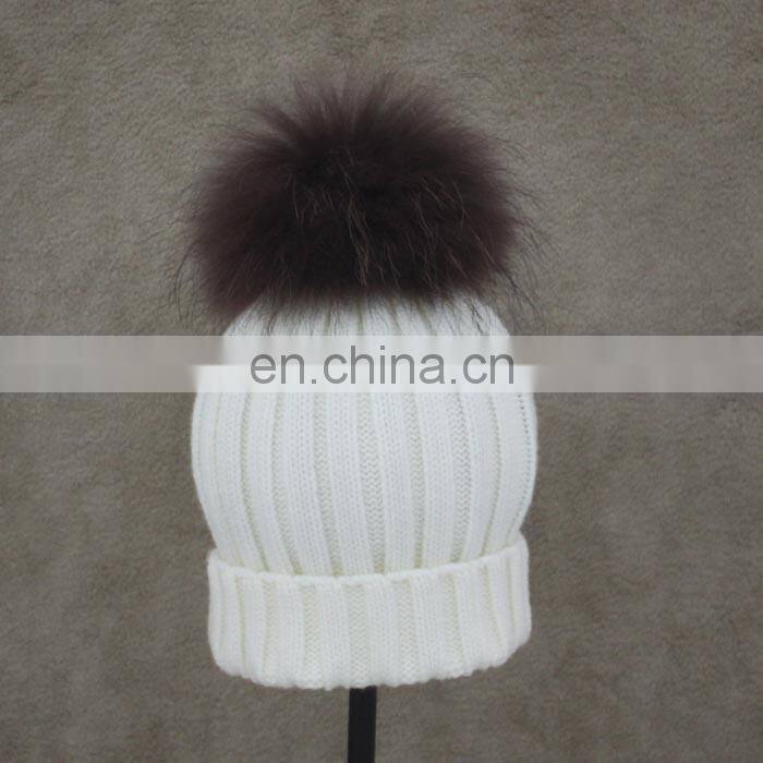 Factory Wholesale Price White Wool Girl CC Beanie Hat with Fur Ball