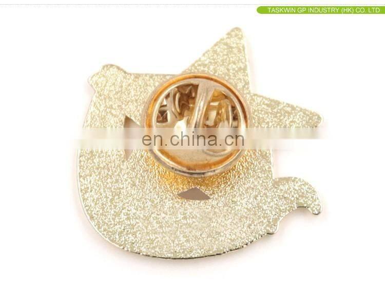 custom metal horse lapel pins with 3D gold color