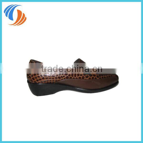 Women Brown Leopard Casual Shoes PU Leather Shoes
