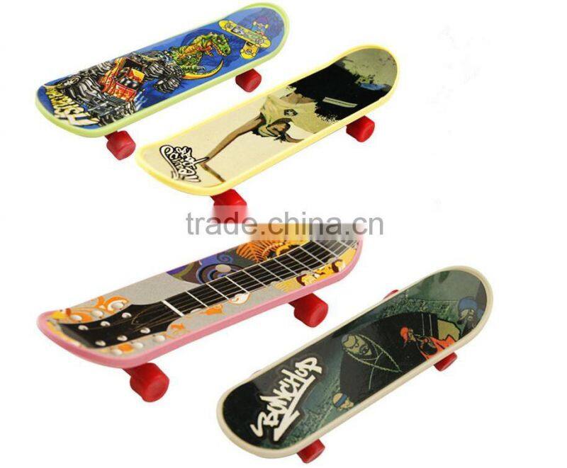 Mini Finger Skate Board Toy