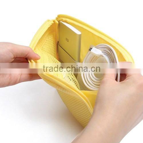 Ear Buds And Phone Stand Combo ,Earbuds In Round Silicone Case