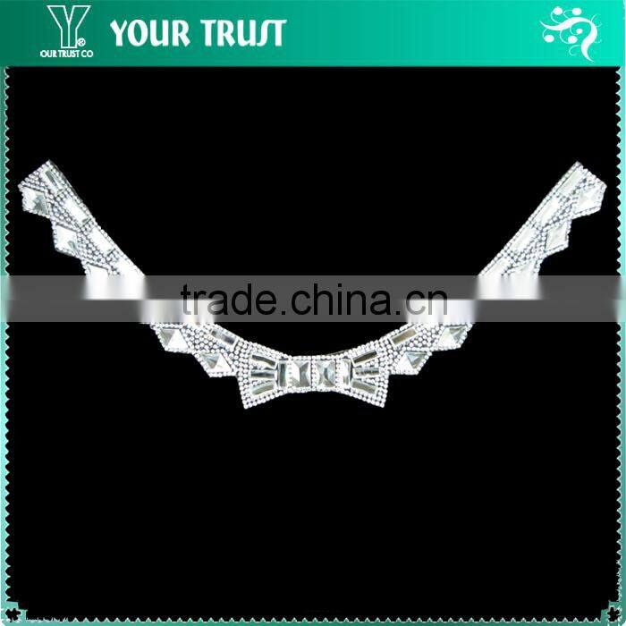 Fashion Ribbon Lady Crystal Jewelry Rhinestone Bead Necklace