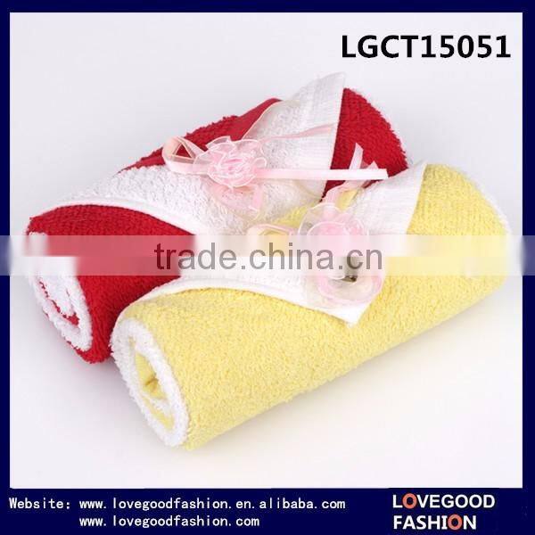 China Factory Wholesale White Box Cotton Swiss Rolls Cake Towels Set