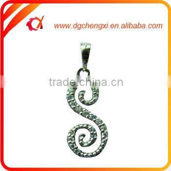 Hot Selling Bling Key-Shaped Crystal Pendant Necklace