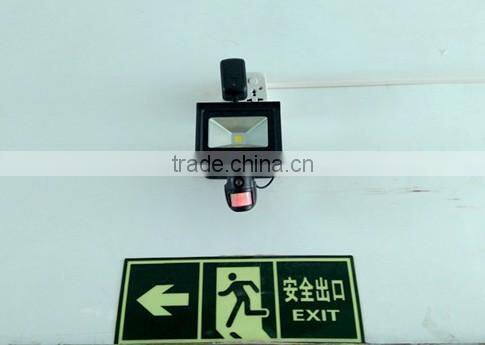 Outdoor P2P wifi camera DVR for lighting and home security outdoor pir camera