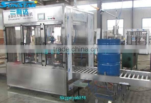 Automatic linear type grease filling machine for olive cooking sunflower oil in bottle barrel or jar can