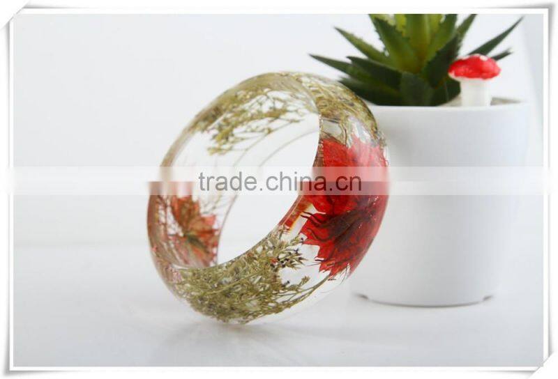2016 fashion handmade and custom wholesale resin flower bangle with real flowers