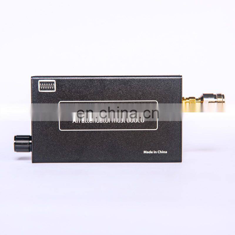 GS-100 35MHz-4400MHz Mini Handheld Spectrum Analyzer with 4.3" LCD + RF Signal Generator Signal Source