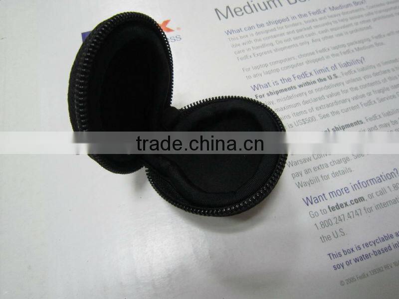 Neoprene contact lens case cover