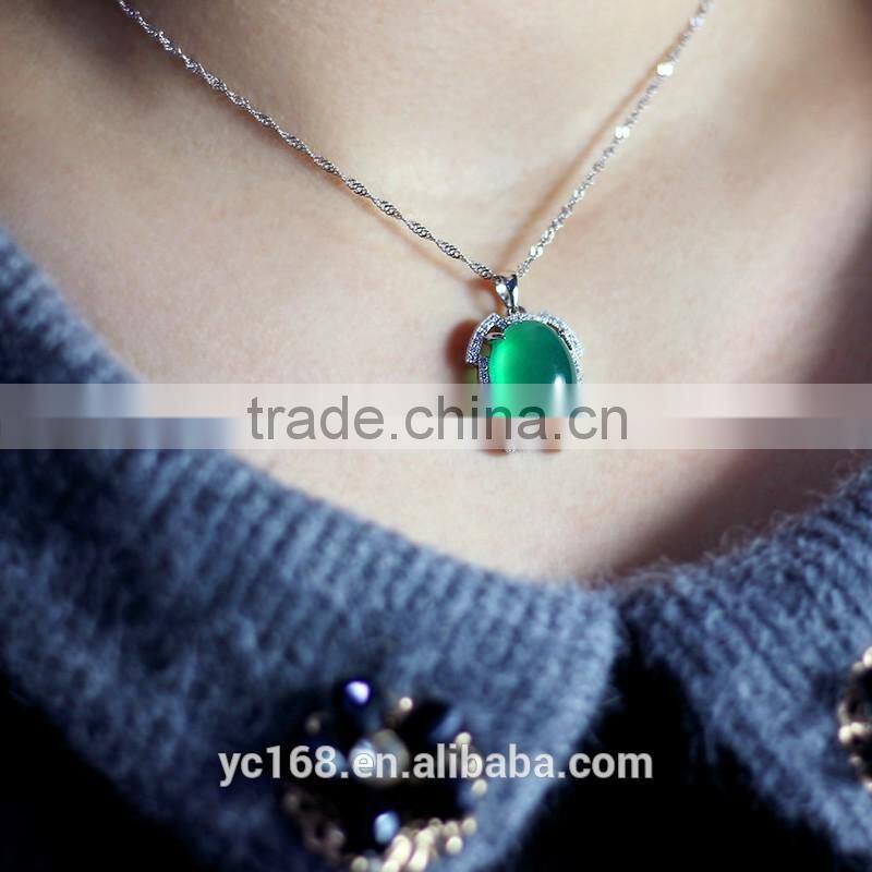 Yiwu Factory Green Jade Jewelry Pendant Type Emerald Pendant