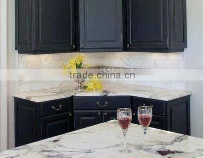 Pen seashell and black mother of pearl mosaic tile waist line