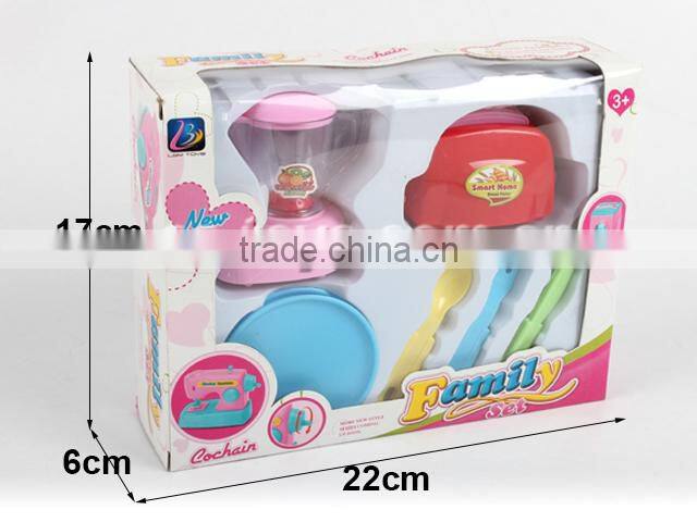 Novetly hot selling plastic pretend play bread maker/toaster wind up kitchen set toy
